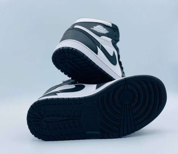 Красовки Nike Air Jordan 1 в Котельниках