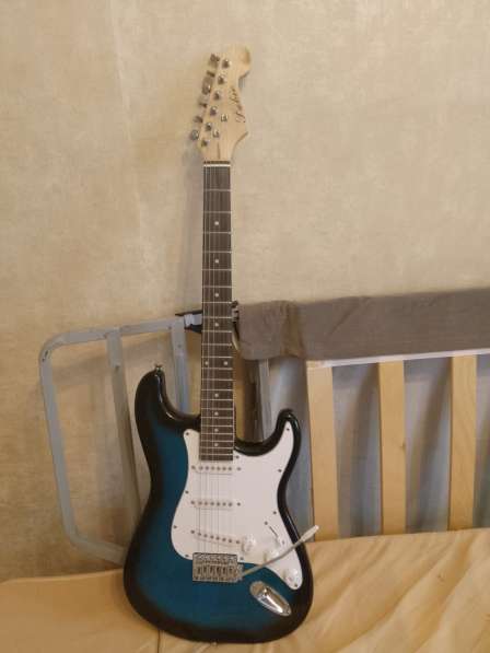 Продаю Stratocaster Fabio, была получена в подарок, срочно в Наро-Фоминске фото 6