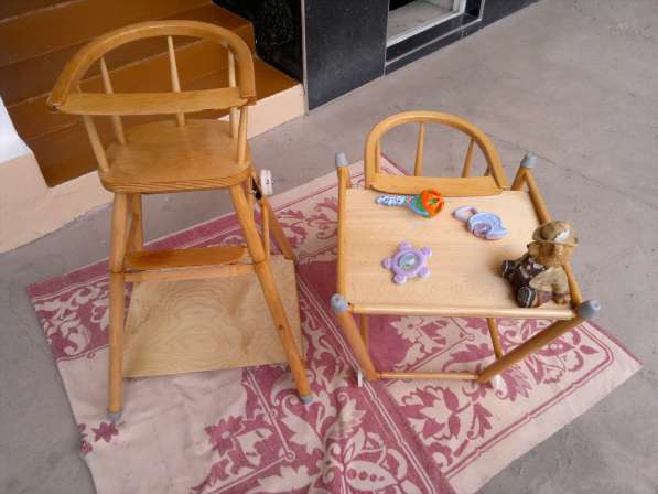 Продаю детский стульчик деревянный раскладной в 