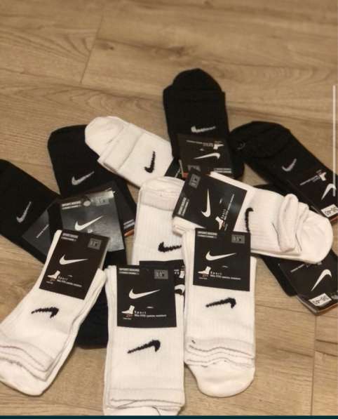 Шкарпетки Nike tie dye в фото 3