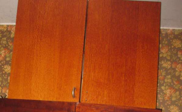 Шкаф деревянный двустворчатый с антресолью