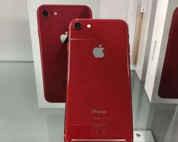 Apple iPhone 8 64gb(red) в Москве
