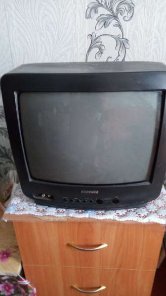 Продаю 3 телевизора не рабочие за 500 рублей