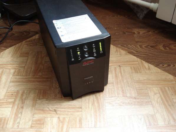 ИБП SMART-UPS 1000