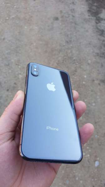 Продам IPhone X 64