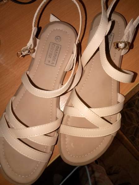 Босоножки размер в Москве