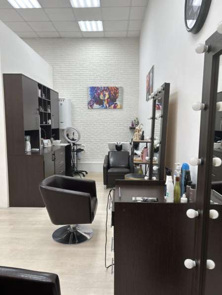 Аренда рабочего места парикмахера, мастера ногтевого сервиса в Наро-Фоминске фото 3