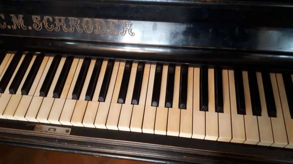Старинное пианино в Москве