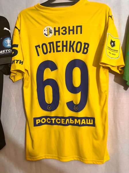 Майки игроков Фк Ростова в Ростове-на-Дону фото 7