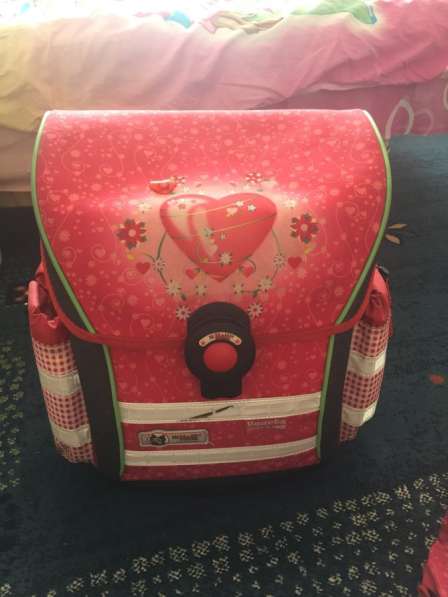Школьный рюкзак дела девочек