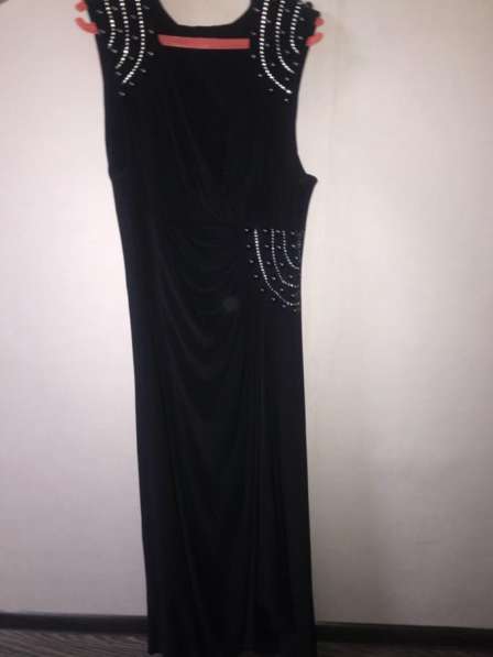 Чёрное платье в пол размер 54-56 в Чапаевске