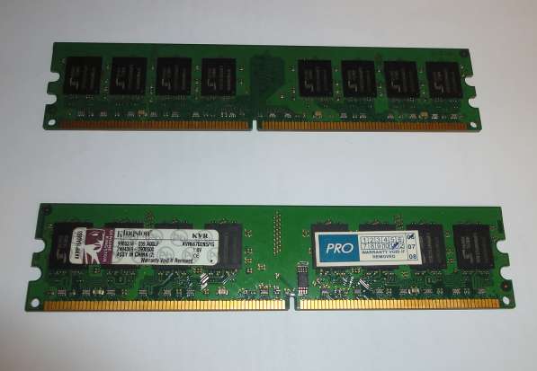 Память DDR2 Kingston - 2 штуки по 1 Гб, прекрасное состояние
