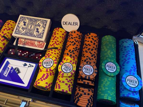 Набор фишек для покера 500 штук в Санкт-Петербурге
