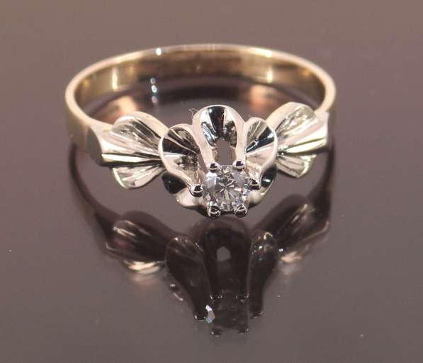 Кольцо золотое с бриллиантом 0.15 карата в Москве фото 3