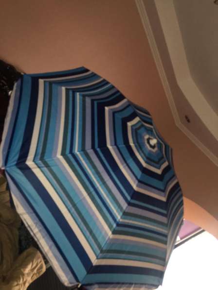 Зонт пляжный в Сочи