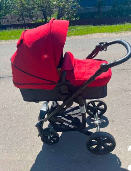 Коляска 2в1 в маневренная в Керчи