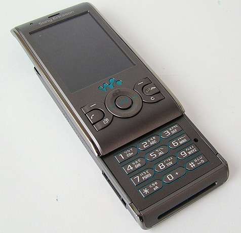 Мобильный телефон Sony Ericsson W595i в Москве
