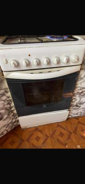 Продам газовую плиту