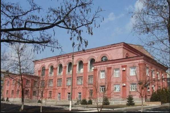 Дворец культуры 3750 м. кв, Зугрес