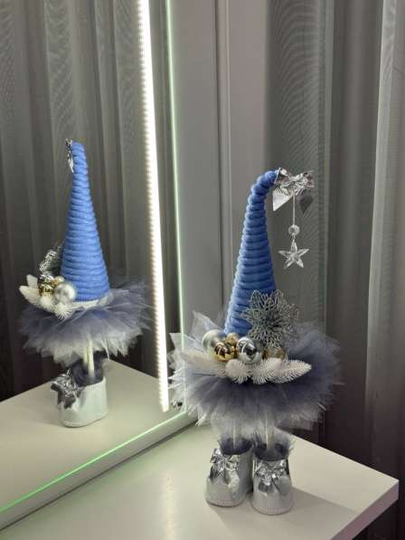 Елка Топотушка