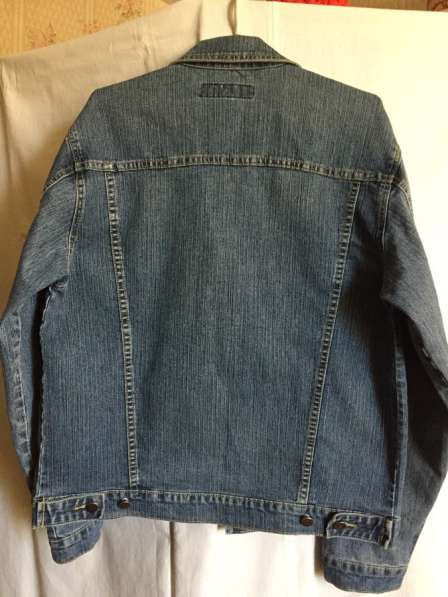 Куртка джинсовая на мальчика М(152-158см),б/у в Волгограде фото 7