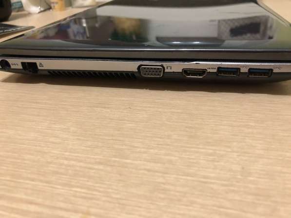 Samsung NP355V4C в Санкт-Петербурге фото 5