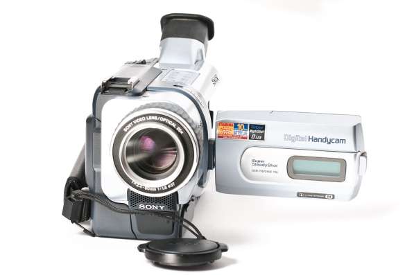 Видеокамера Sony DCR-TRV240E