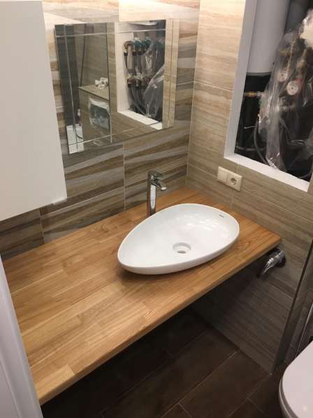 Изготовление столешниц, столов, подоконников в Москве