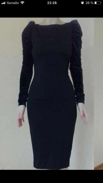 Платье футляр новое М 46 чёрное миди по фигуре ткань плотная