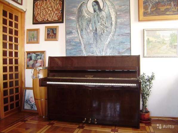 Продаю раритетное пианино Petrof в отл. сост в Симферополе