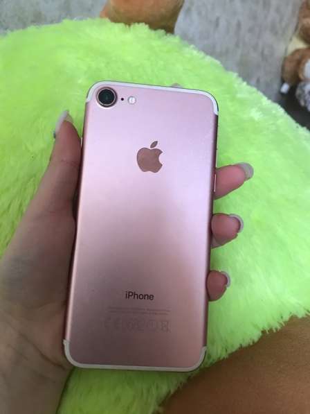 Продам IPhone 7, Rose, 32 gb