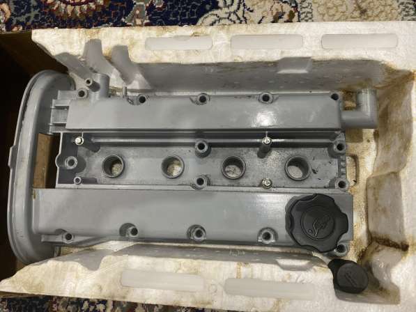 Клапанная крышка