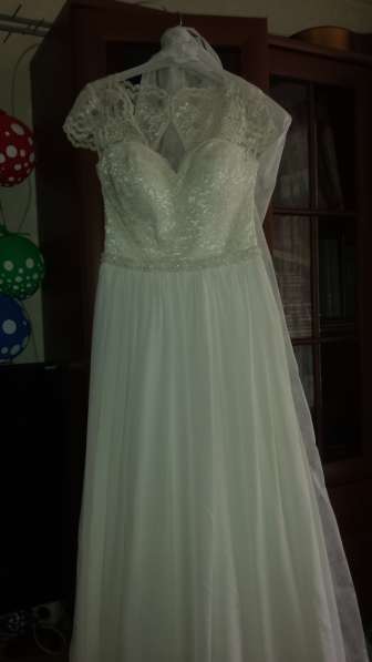 Продам свадебное платье в Новосибирске