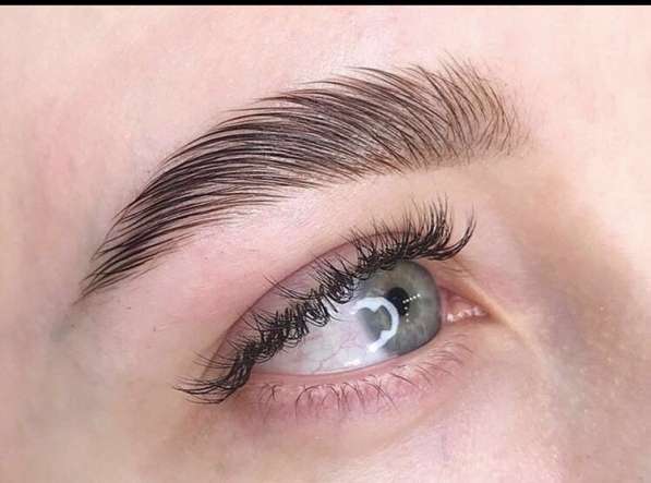 Окрашивание бровей