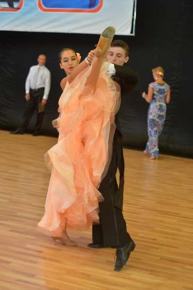 Стандарт. Платье для бальных танцев в Саках фото 6