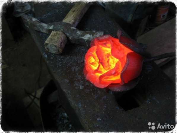 Кованая (железная) роза на подарок в Ростове-на-Дону