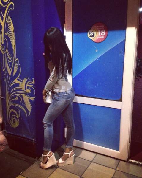 Наращивание ресниц и покраска бровей хной в фото 7