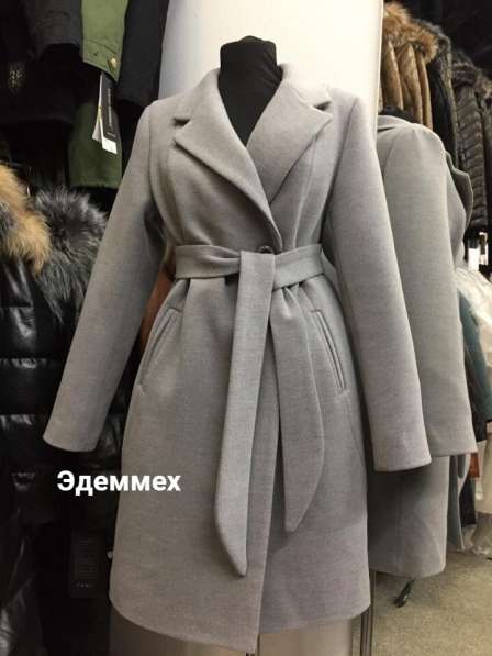 Пальто зимнее с натуральным мехом в Москве фото 3