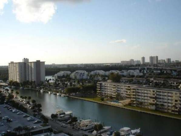 Сдается современная квартира с видом на залив в Майами