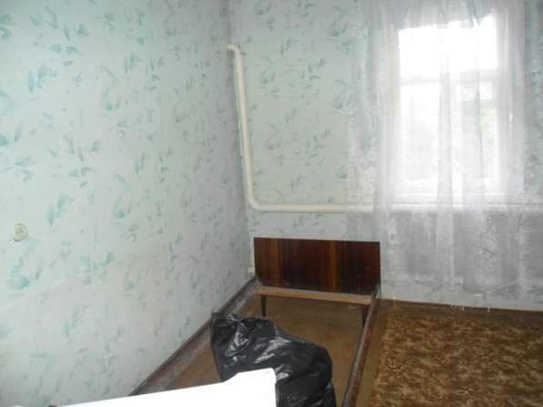Продам дом в центре Боброва (срубовой дом, крестовик) в Боброве