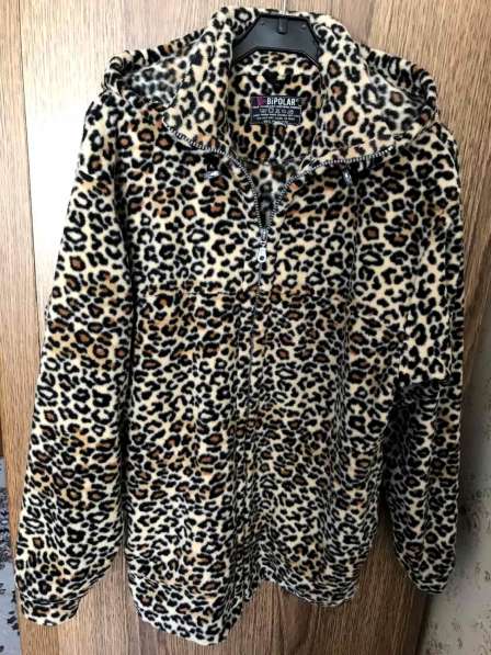 Куртка женская с леопардовым принтом