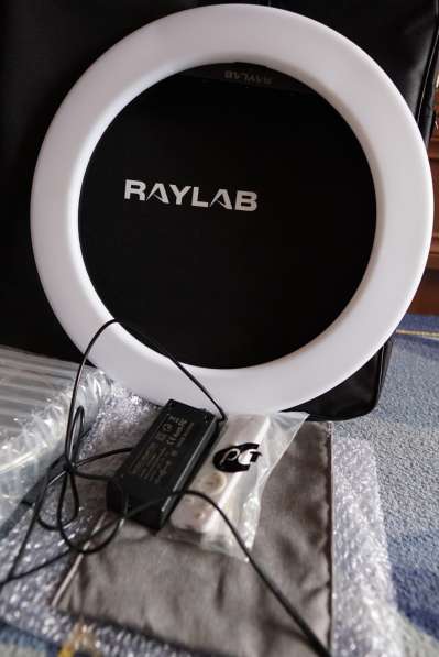 Светодиодный осветитель RayLab RL-0518 Kit (кольцевой)