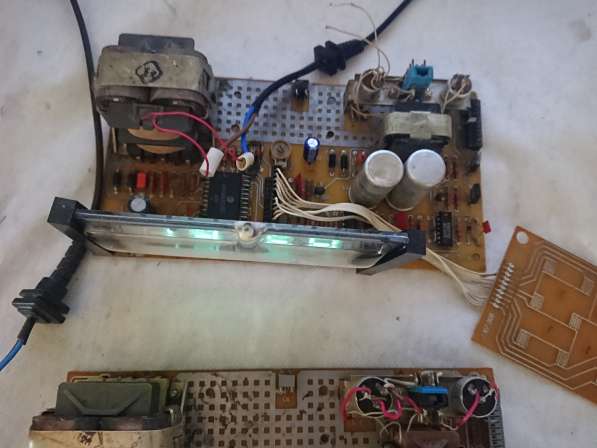 Часы электронные цифровые 4 штуки в Челябинске фото 13