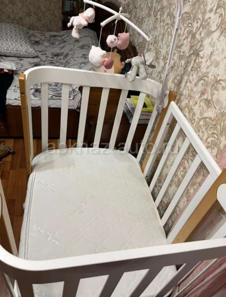 Продается детская кроватка новая
