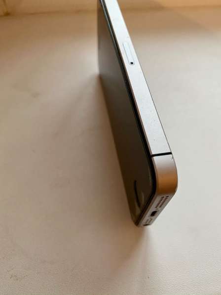 IPhone se 2017 x 32g в Москве фото 5