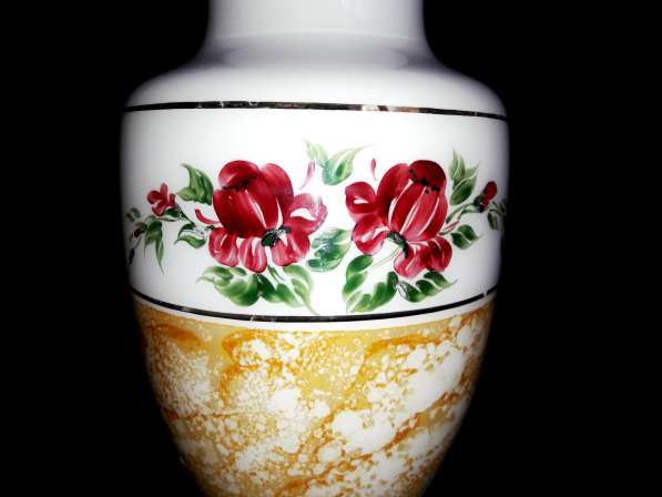 Винтажная ваза молочное стекло, ручная роспись. Цветы, розы в Москве фото 8