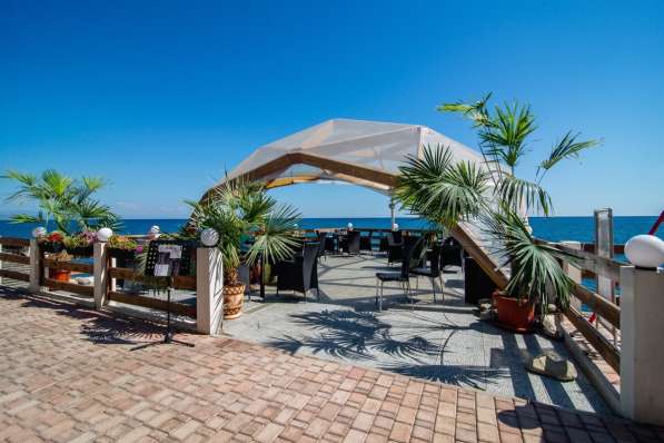 Продается действующая прибыльная гостиница на берегу моря в Алуште