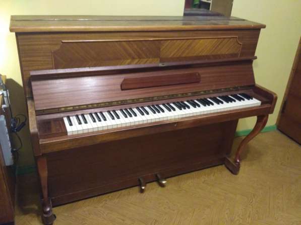 Продам пианино Hermann (Германия) в хорошем состоянии в Новосибирске