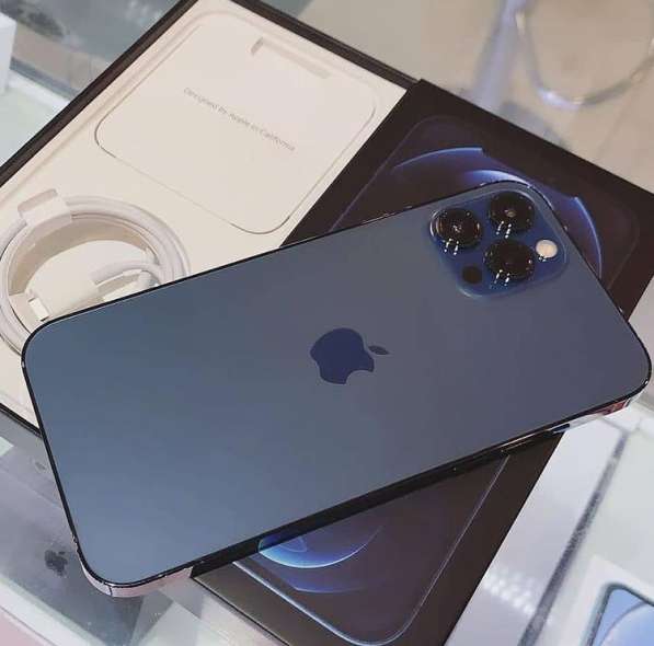 For sell brand new original Apple IPhone 12 pro max 256gb