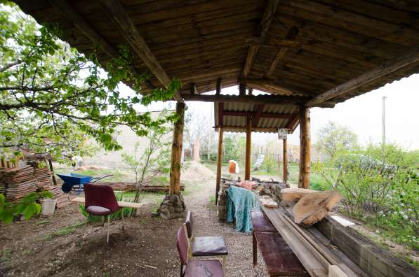 Продам земельный участок в г.Симферополь. Индивидуальное жилищное ст-во. Есть электричество, водопровод. в Симферополе